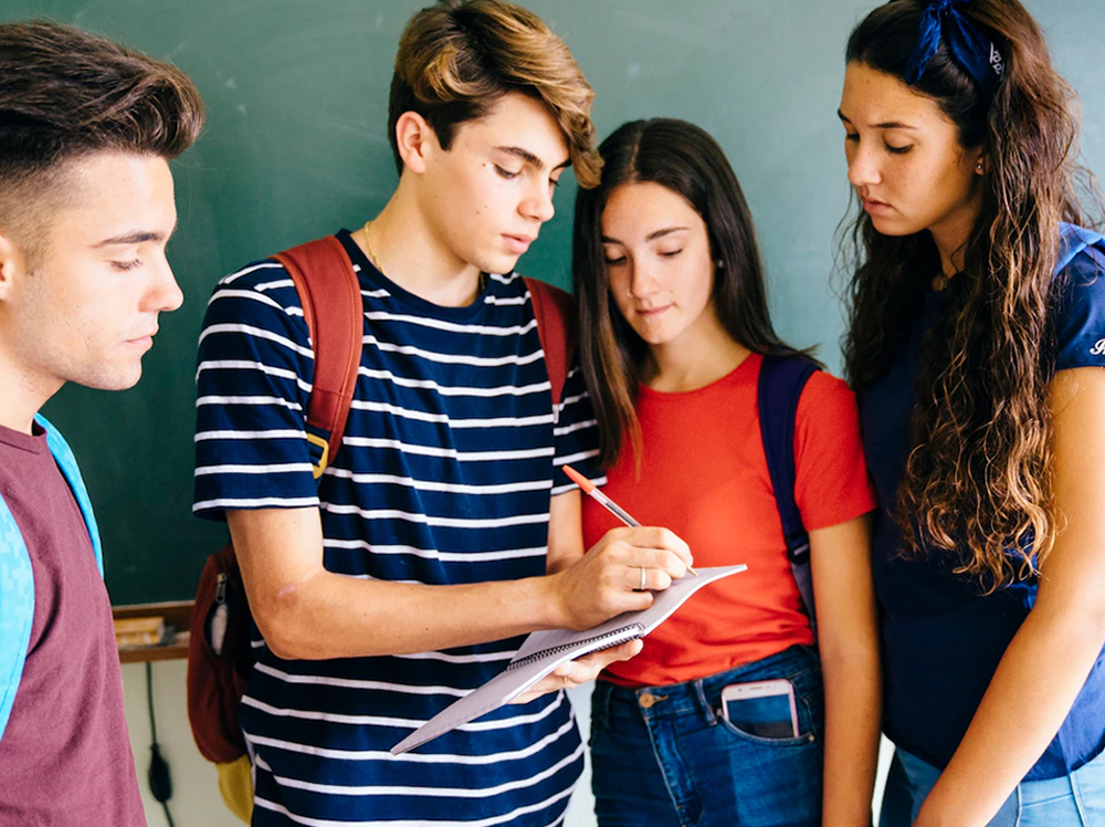https://instituto-cambridge.com/wp-content/uploads/2023/03/protfolio-img01.jpg